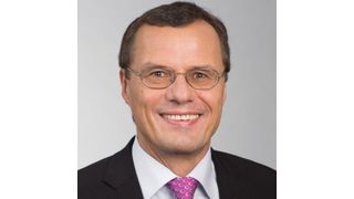 „Unser Ziel, zum Wohle der Patienten Medikamente zu erforschen, zu entwickeln und sicher herzustellen, verfolgen wir konsequent weiter“, sagte Dr. Klaus Jelich, Standortleiter Health Care  in Wuppertal vor Journalisten. (Bild: Bayer Health Care AG)