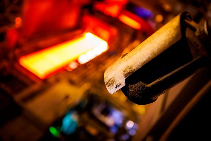 KI-gestützte Netzwerk-Kameras erhöhen Prozesseffizienz, Qualität und Sicherheit bei ArcelorMittal Belgium.(Bild:  Axis Communications)