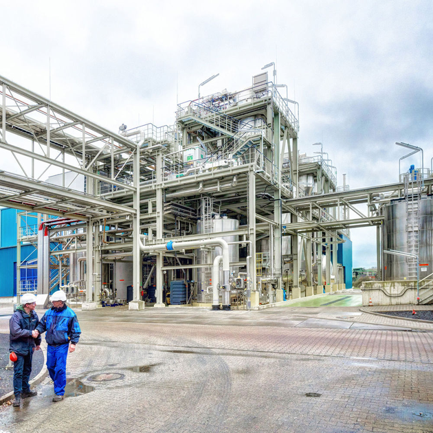 Akzo Nobel und Evonik nehmen Membranelektrolyse in Betrieb