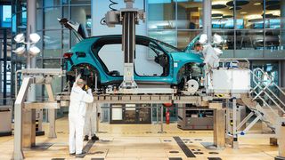 Fertigung des ID 3 in Volkswagens gläserner Manufaktur in Dresden.  (Volkswagen)