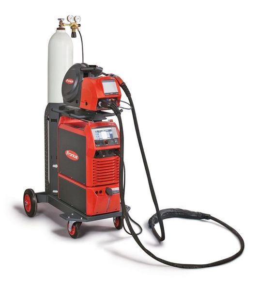 Mit dem Schweißsystem TPS/i CMT vereint Fronius neue Funktionen seiner aktuellen Geräteplattform mit den Vorzügen des stabilsten Schweißprozesses der Welt. (Fronius)