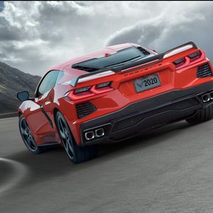 Die Endrohre sind im Vergleich zum Vorgänger weiter nach außen gerückt. (Bild:  Chevrolet)