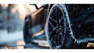 Ob Schnee, Hitze oder Staub: Die Komponenten im Fahrzeug müssen auch unter herausfordernen Bedingungen funktionieren. Das lässt sich im Vorfeld bereits simulieren. (Bild: Stanley - stock.adobe.com)