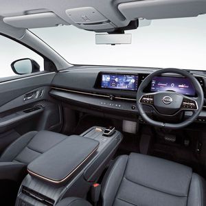 Aufgeräumtes Cockpit ohne Schalter.(Bild:  Hersteller)