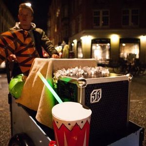 Die Gründer des dänischen Startups Soundboks sind langjährige Fans von Musikfestivals wie Wacken oder Roskilde. Aus dieser Erfahrung heraus entwickelten sie die Soundboks-Box.