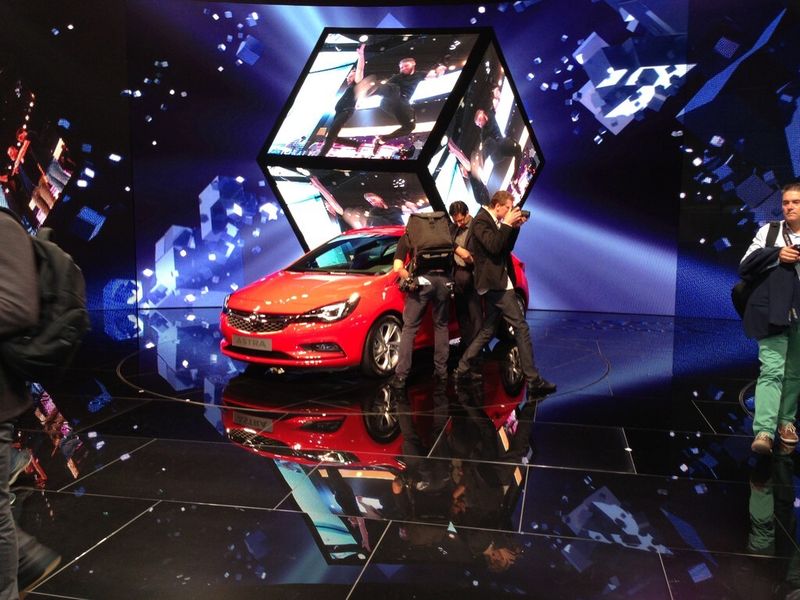 Amazing display of innovations: The number of world premieres at this year's IAA amounts to 210 with 26 European and 30 German premieres. (Source: Schulz)