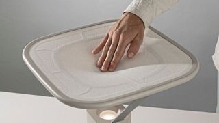 Thanks to the soft interfaces, the lamp can be operated via the tactile light control integrated into the textile, which functions with printable liquid metal ink. (Image:WINT Design Lab / Michelle Mantel)