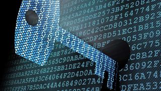 Nur verschlüsselte E-Mails lassen sich nicht mitlesen. Wenn Unternehmen ihre vertrauliche Firmenkommunikation auch vor Abhörprogrammen wie Prism und Tempora geheim halten wollen, geht das nur über den Einsatz von E-Mail-Verschlüsselung. (Bild: maxkabakov - Fotolia.com)