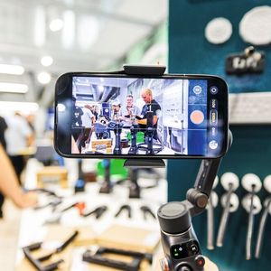 Die all about automation brachte vom 26. bis 27. August 2026 Anwender und Anbieter aus den Bereichen Automation, Robotik und Digitalisierung in Zürich zusammen. Die Aussteller lobten die kompakte, persönliche Atmosphäre und die hohe Gesprächsqualität. (Bild:  Easyfairs)