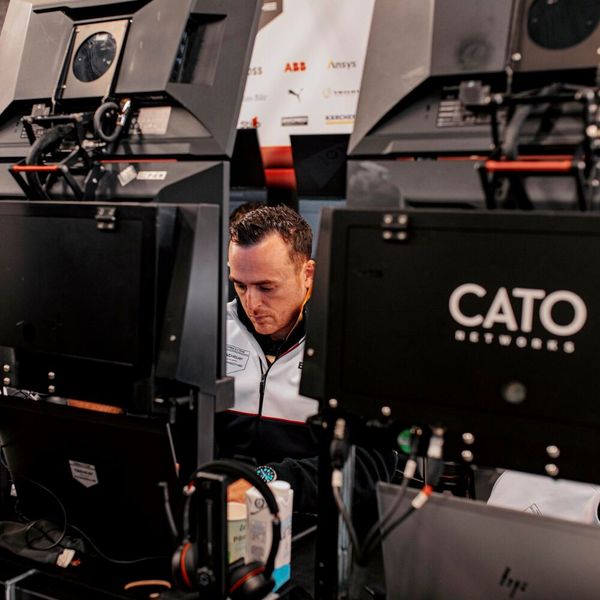 Sicherheit und Zuverlässigkeit bei der weltweiten Datenübertragung stellt Cato mit SASE sicher. (Bild: Porsche Motorsport)