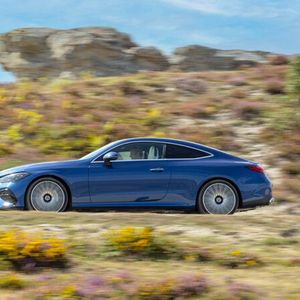 Für Gänsehaut dürfte der seidenweiche Sechszylinder-Reihenmotor im CLE 450 sorgen.(Bild:  Mercedes-Benz)