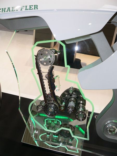 Ebenfalls eine Neuentwicklung: die Konstruktion des Kettenspanners, hier an der Konzeptstudie von Schaeffler. (Drescher/konstruktionspraxis)