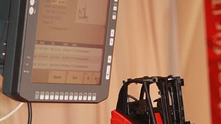 Auf der Logimat 2010 hatte Team am Modell gezeigt, wie mit der Echtzeitstaplerortung Abläufe in staplergeführten Lägern erheblich verbessert werden können. Bild: Team (Archiv: Vogel Business Media)