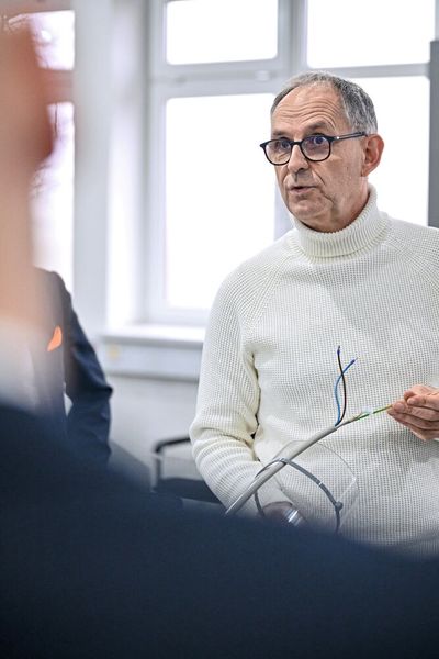 Jürgen Wörle ist Experte für die Rohrpostanlagen bei Aerocom. (Bild: Lapp)