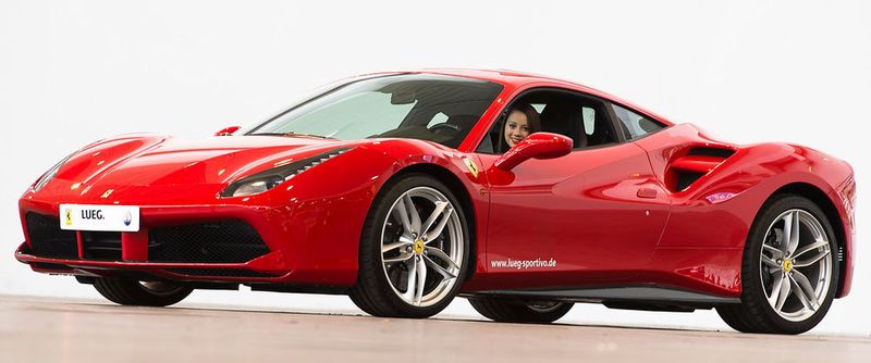 Impressionen: Das Ferrari 488 GTB Coupé feierte im März beim Genfer Automobilsalon seine offizielle Weltpremiere. (Foto: Messe Essen)