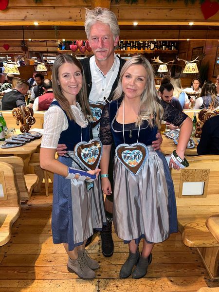 Marc Riemen, Rieberg, mit (l.) Verena Lenz und Mijou Haas, Ingram Micro. (Bild: Vogel IT-Medien GmbH)