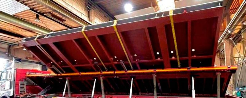 Große schwere Schweißbaugruppen wie diese XXL-Grundplatte für eine Ölversorgungsanlage sind eine Paradedisziplin von Jebens.(Bild:  Jebens)