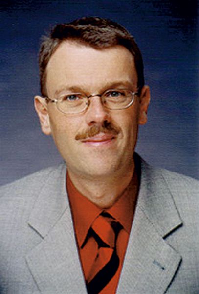 Der Autor: Dietmar E. Breithaupt: Studium der
Lebensmittelchemie an den Universitäten
Frankfurt a.M. und
Karlsruhe, Promotion 1998,
Habilitation 2004 an der
Universität Hohenheim.
Seitdem Tätigkeit als wissen.
Assistent am Institut
für Lebensmittelchemie
der Universität
Hohenheim. (Archiv: Vogel Business Media)