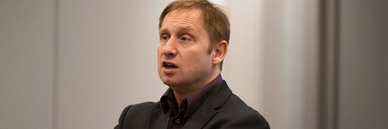 Deryck Mitchelson, CISO EMEA bei Check Point Software Technologies, zur Bedeutung von Cybersicherheit im Gesundheitswesen Deryck Mitchelson, CISO EMEA bei Check Point Software Technologies, zur Bedeutung von Cybersicherheit im Gesundheitswesen