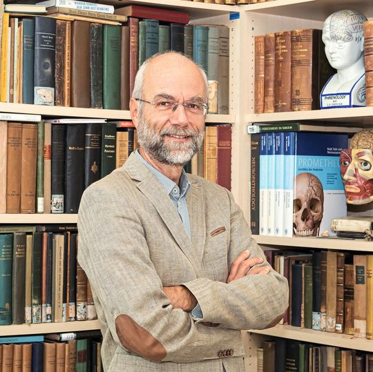 Prof. Dr. Thomas Arendt Prof. Dr. Thomas Arendt