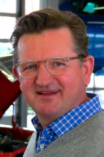 Stefan Vorbeck, Vorsitzender der Bundesfachgruppe Freie Werkstätten, berichtet über die Verbandsarbeit. (Vorbeck)