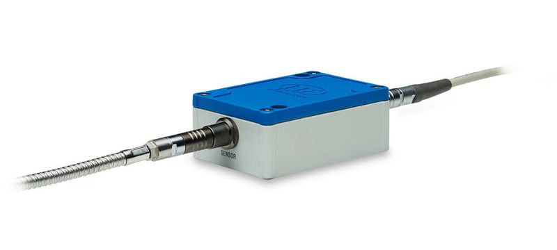 Das CapaNCDT 61x0/IP ist ein kapazitives Wegmesssystem, das zur Qualitätssicherung in Produktionsprozessen sowie zur Maschinen- und Anlagenregelung entwickelt wurde. (Bild: Micro-Epsilon)
