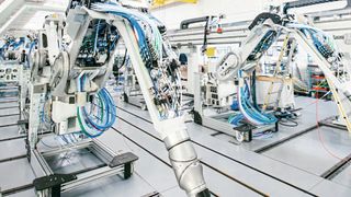 Industrielle Lackierroboter. (Bild: Lapp)