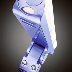 Mit Befestigungssystem werden die Multifender genau nach individuellen Kundenwünschen und -anforderungen für jede Yacht individuell produziert.