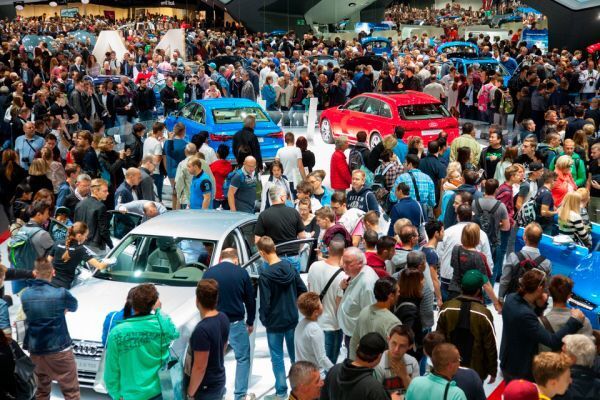 IAA 2015: Messeimpressionen (Bild: VDA)