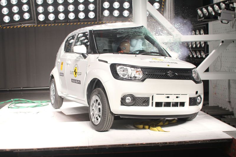 Vier wurden daraus, wenn ein Notbremsassistent an Bord war. (Euro NCAP)