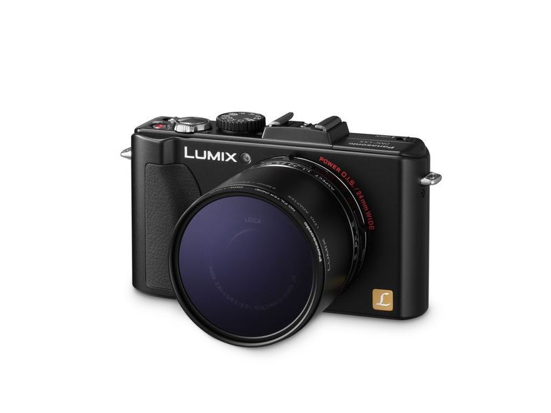 Die Lumix LX5 bietet einen CCD-Sensor mit Zehn-Megapixel-Auflösung. Dazu kommt ein Leica-Objektiv mit einem Zoombereich von 24 bis 90 Millimeter und einem gesteigerten Auflösungsvermögen. (Archiv: Vogel Business Media)