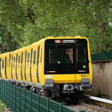 Ab sofort sind in Berlin neue Fahrzeuge für U-Bahn-Linien U5 bis U9 in Betrieb. (Bild: Stadler Rail)