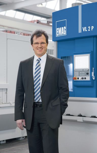Bild 6: „Das Programmieren neuer Werkstücke ist mit unserem neuen Emag-Navigator intuitiv und einfach. So spart der Anwender wertvolle Rüstzeit,“ meint der Emag-Geschäftsführer Guido Hegener. (Bild: Emag)