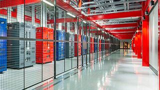 Zahlreiche Sicherheitsherausforderungen bringen Rechenzentrumsbetreiber ins Schwitzen. (Bild: Switch)