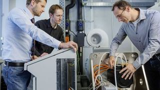 Weiterbildungsseminar "Fachkraft für Elektromobilität" (Bild: Fraunhofer IFAM)