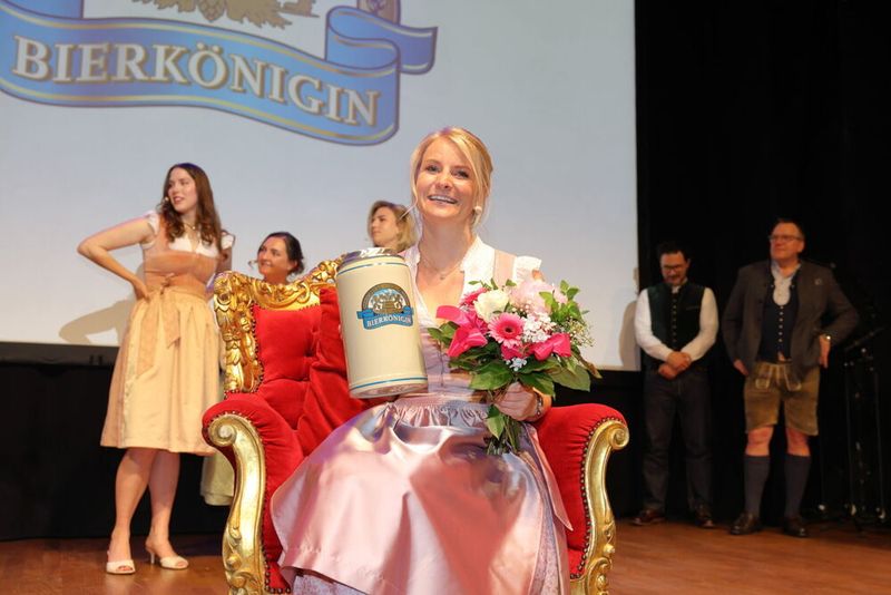 Katharina Kastenmüller aus Dietramszell/Ascholding ist zur Bayerischen Bierkönigin 2026/27 gewählt worden. (Bild: Bayerischer Brauerbund)