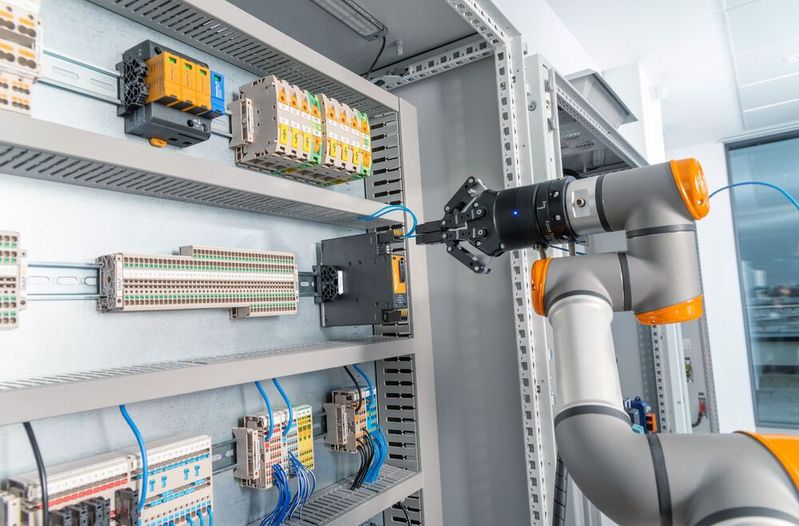 Snap In ermöglicht die automatische Verdrahtung durch Industrieroboter.