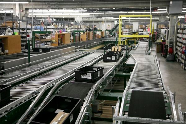 Logistikzentrum von Digi-Key: Pro Tag verlasen etwa 17.000 bis 18.000 Aufträge das Zentrallager  (Bild: Digi-Key)