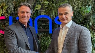 COO Jacques Diaz (l.) und CEO Burim Mirakaj von Axians freuen sich auf die Zusammenarbeit. (Bild: Axians)