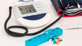 An analysis of 1.4 million adults in England found that 59% of participants with high blood pressure had not been diagnosed and were not taking blood pressure-lowering medication. (Source: free licensed)