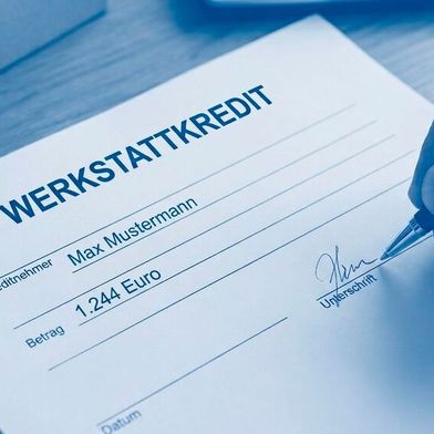 Kreditkäufe sind im Konsumgüterbereich längst etabliert – in Kfz-Betrieben allerdings noch nicht so. (Bild: KI-generiert)
