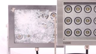 Die von Disignage gefertigten Strahler bestehen aus einem Gehäuse, das aus massiven Aluminium gefräst wird. Geschützt werden die LEDs von absolut farbneutralem und schussicheren Glas von Silatec. (Disignage)