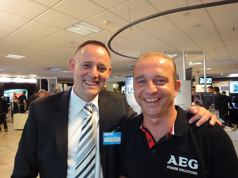 v.l. Bernd Tillmann, Tarox, und Adrian Hanslik, AEG, kennen die 10 Gebote des Erfolgs. (Archiv: Vogel Business Media)