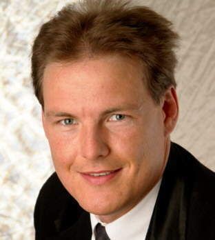 Jürgen Dix, Application Manager/Kunststoffindustrie bei Gardner Denver: „Beim Transport von abrasiven Materialien ist darauf zu achten, dass der Verschleiß der Förderstrecken minimiert wird.“ (Archiv: Vogel Business Media)