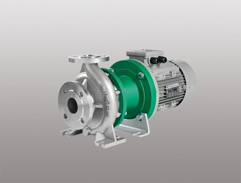 Auf dem Pumpenplatz zu sehen: Die Neomag von Beinlich ist eine leistungsstarke, magnetgekuppelte Kreiselpumpe aus Edelstahl. Sie ist nicht nur besonders betriebssicher, sondern auch universell einsetzbar. (Beinlich/hannovermesse.de)