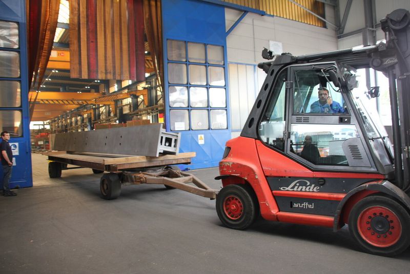 Beim Gang durch das Gelände findet man an jeder Ecke andere Werkstücke. (Bild: Sonnenberg)