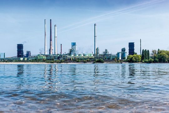 Das Less-Label mache CO₂-reduzierten Stahl erstmals transparent und vergleichbar.(Bild:  Thyssenkrupp Steel Europe AG)