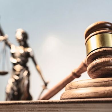 Die Haftungs- und Klagerisiken für Vorstände und Geschäftsführer werden in den nächsten Jahren laut Allianz weiter zunehmen. (Bild: © Studio_East - stock.adobe.com)