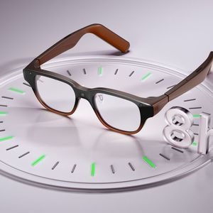 Was aussieht wie eine normale Brille, ist das Lenovo AI Glasses Concept. Die smarte Brille lässt sich mit mehreren Geräten drahtlos verbinden, um KI-Funktionen zu nutzen.(Bild:  Lenovo)