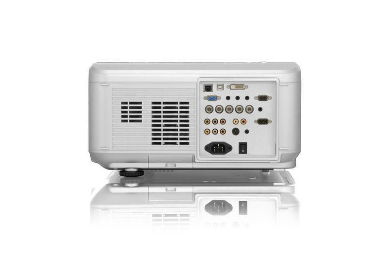 Der wx5400 verfügt über alle gängigen Anschlussmöglichkeiten wie etwa D-Sub, BNC, DVI-D, Component, Composite oder S-Video. (Archiv: Vogel Business Media)